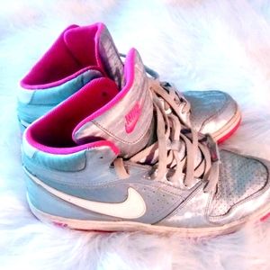 Women's pink & grey NIKES